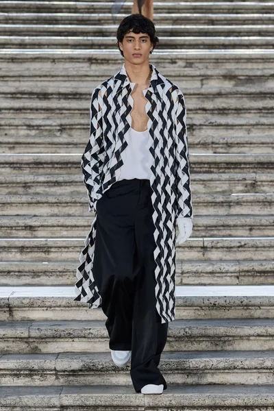 Look 34